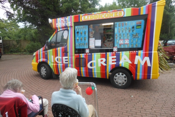 The Manor - Ice Cream Van visit